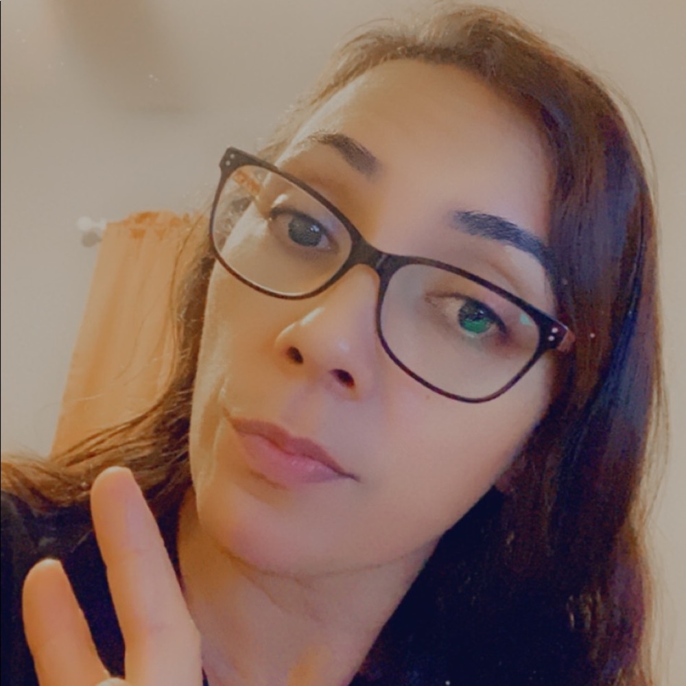 Meet your Posher, Jenaffer